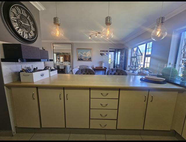 2 BEDROOM APARTMENT FOR SALE IN MOSSEL BAY GOLF ESTATE